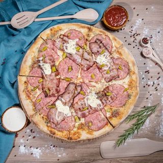 Pizza Bacon e Salami Ø 32cm