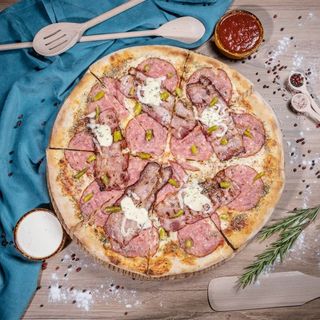 Pizza Bacon e Salami Ø 38cm