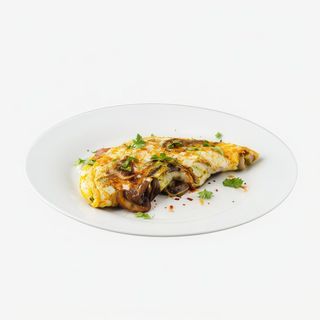 Omletă cu ciuperci și caș