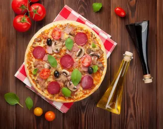 Pizza Salami Funghi