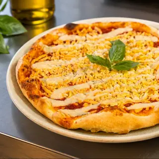 Pizza cu  branza vegana