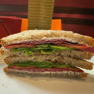 Sandwich Salami