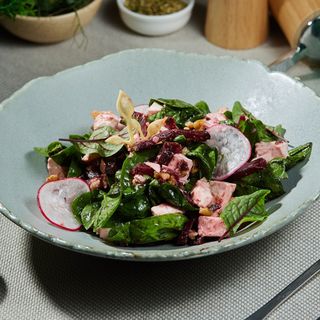 Salată de sfeclă cu brânză de capră 160g