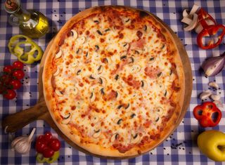 Pizza cu șuncă și ciuperci Ø41cm