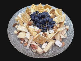 Platou cu branzeturi alese cumpanite