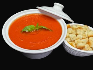 Supa crema de rosii proaspete