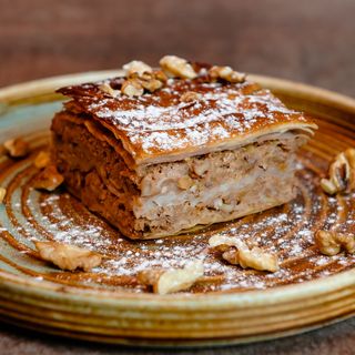 Plăcintă cu mere și nuci