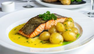 File de somon cu sos de lămâie