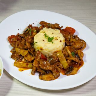 Meniu express Tigaie picanta de pui / porc