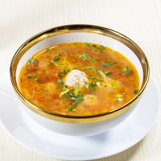 Ciorba taraneasca de perisoare