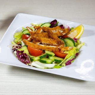 Salată cu pui Panko