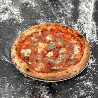 Pizza Prosciutto Gorgonzola