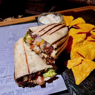 El Gringo cu garnitură și sos