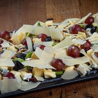 Platou branzeturi mare