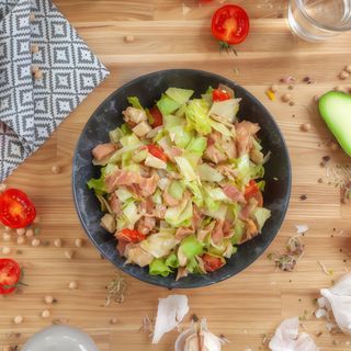 Baconos csirkemell saláta/Salată de piept de pui cu bacon