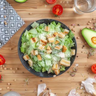 Cézár saláta/Salată Casear