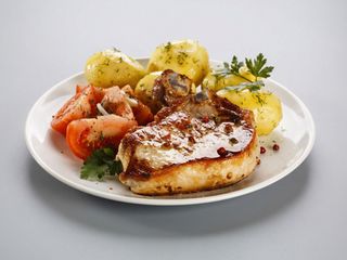 Meniu grill cotlet de porc