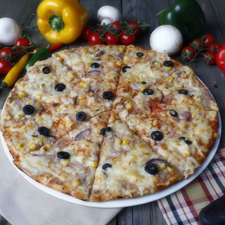 Pizza Ton mare Ø 32cm