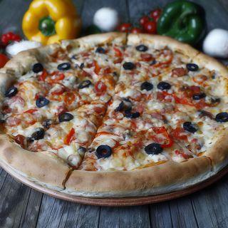 Pizza Detroit mare cu margine americana Ø 32cm