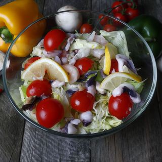 Salata cu fructe de mare