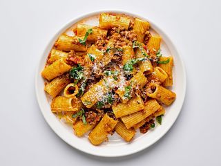 Rigatoni bolognese