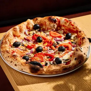 Pizza Vegetariană Medie