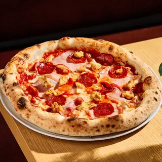 Pizza Quattro Carni Medie