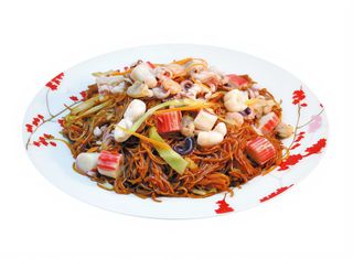 Fructe de mare cu tăieței