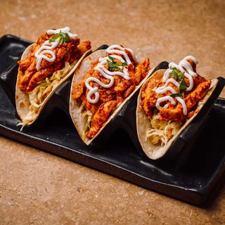 Tacos libanez de pui  Lebanese Chicken Tacos