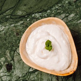 Sos usturoi/ garlic sauce