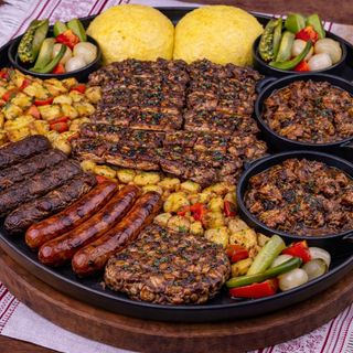 Platou cald tradițional (4 persoane)