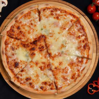Pizza Quattro Formaggi 650g