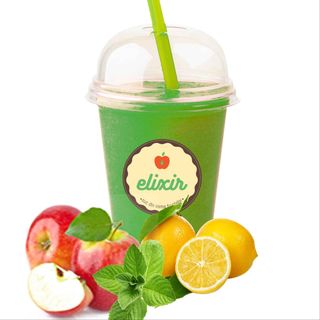 Mix detox cu măr, lămâie, pătrunjel și mentă