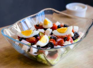 Salată Bulgărească