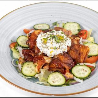 Salata gyros
