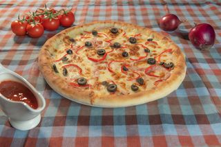 Pizza Taraneasca Ø32cm