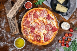 Pizza Quattro Carni Ø50cm