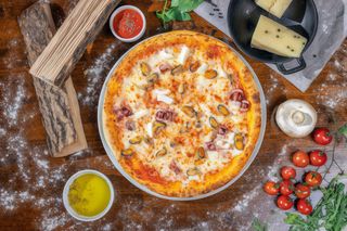 Pizza Con Frutti di Mare Ø32cm