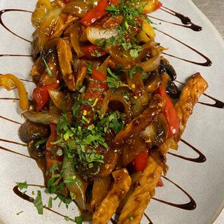 Tigaie picanta de porc