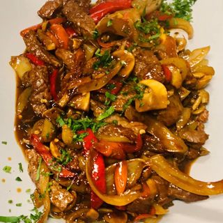 Tigaie picantă de vită