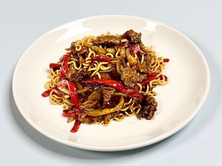 Tăiţei chinezeşti cu vită