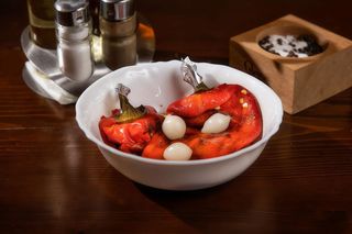 Salată de ardei copți