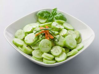 Salată de castraveți