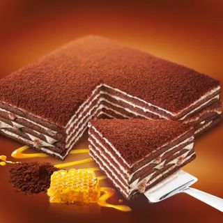 Tort Marlenka cu miere si cacao