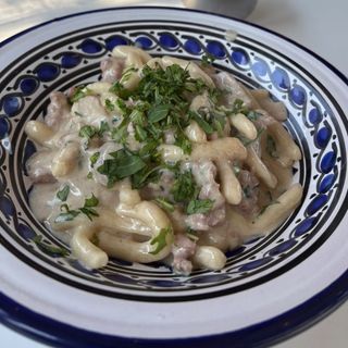 STROZZAPRETI SALSICCIA E FUNGHI