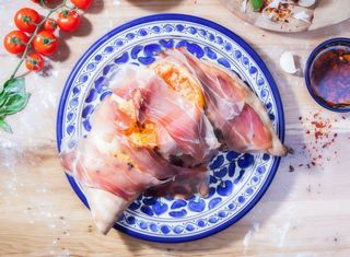 Pizza Calzone Tirolese