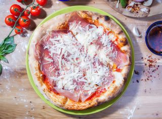 Pizza Tirolese