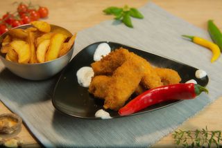 Aripioare crispy picante si cartofi