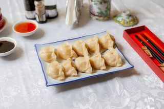 Jiao zi cu carne de pui