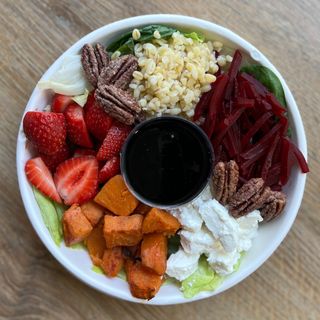 Beet Berry Salad